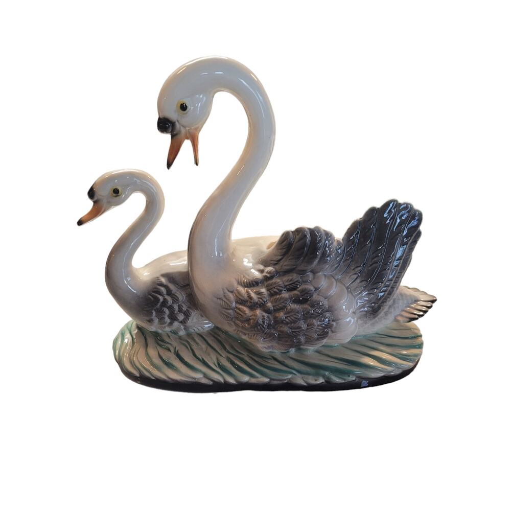 Vintage Maddux of California Double Swan TV Lamp